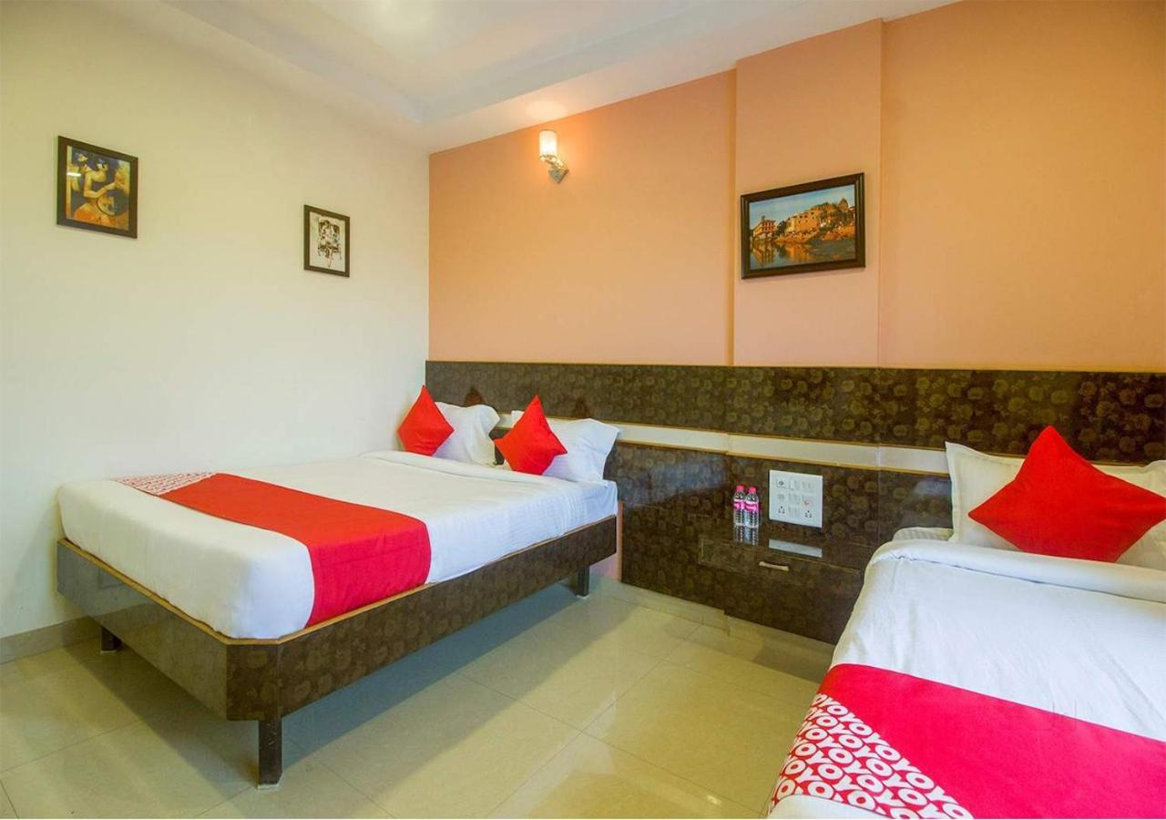 Hotel Wayfare Shirdi Ngoại thất bức ảnh
