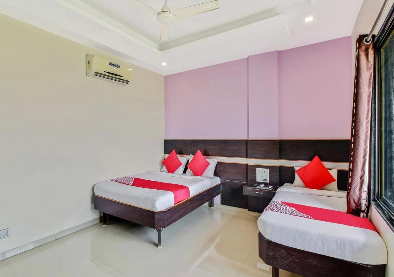Hotel Wayfare Shirdi Ngoại thất bức ảnh