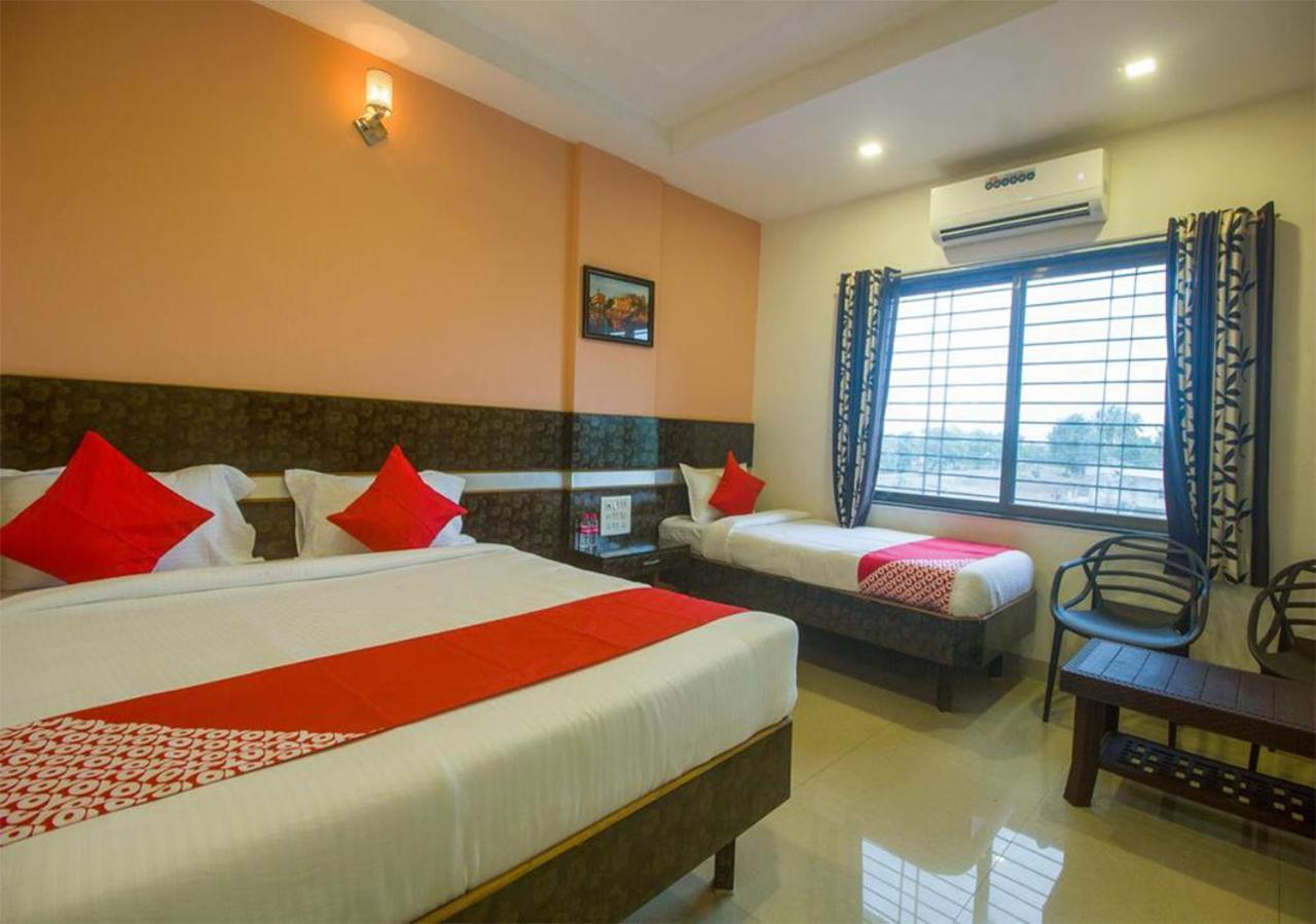 Hotel Wayfare Shirdi Ngoại thất bức ảnh