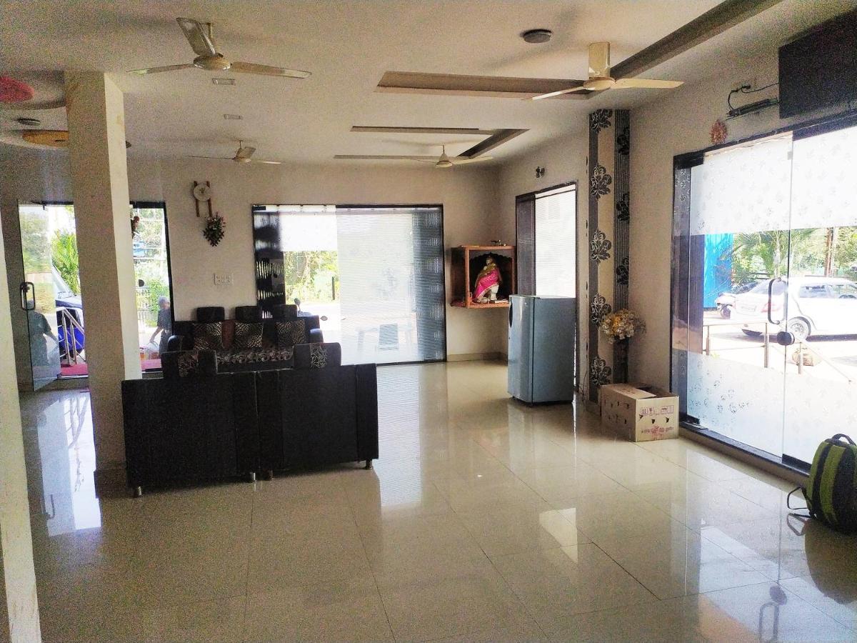 Hotel Wayfare Shirdi Ngoại thất bức ảnh