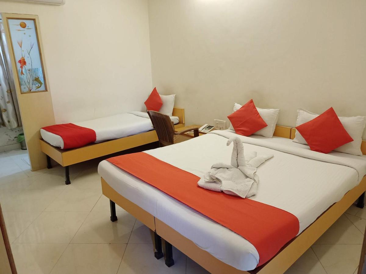 Hotel Wayfare Shirdi Ngoại thất bức ảnh